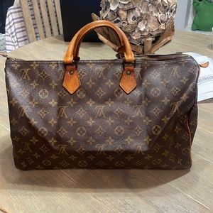 RETIRED LV Speedy 40 canvas leather monogram & liner
